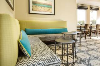 West Beach Inn, a Coast Hotel - 2