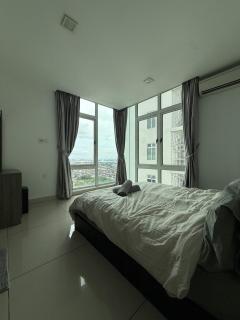 NEW 3 Bedroom at KSL with Netflix and High Speed Internet - 1