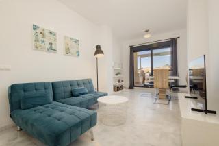 First-line beach, terrace and pool with incredible sea views, New Golden Mile - Estepona - 9