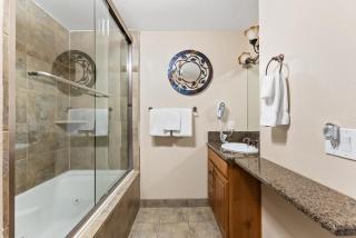 Great Location, 2BR, Close to Lifts & Restaurants, Fireplace - 6