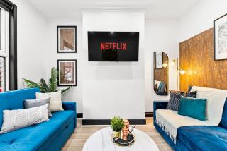 Designer 4 Bed House in Leeds - Sleeps 13 - 8