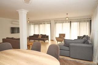 Newly Renovated 3100 sqft in the heart of Nasr City - Cairo - 7