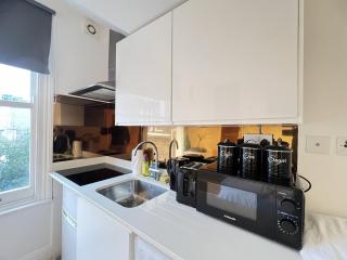 Entire Studio in Central London - London - 8