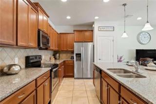Charming 5BD Townhome w Pool near Disney 2014 - Kissimmee - 6