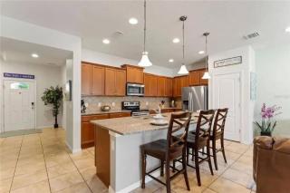 Charming 5BD Townhome w Pool near Disney 2014 - 1