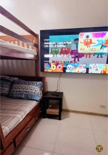 Studio 203 T2 Sunshine100 Wifi 65InchesTV PoolAccess bunkbed - Manila - 3