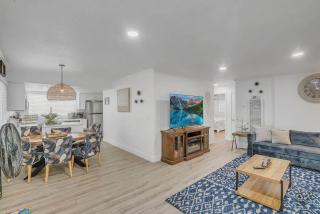 3bed 3bath blocks to the beach and bay in PB - San Diego - 8
