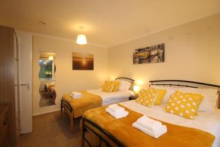 Keswick House Chesterfield by Smart Corporate Stays - Newbold - 6