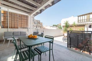 Spacious, central right on the beach, large terrace - Islas Baleares - 0