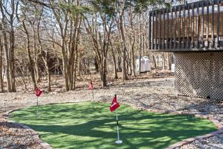4 Br Mtn Cabin Sauna Hot Tub Fire Pit Putt Putt - Albrightsville - 4
