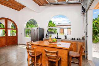 Steps to Beach Playa Pelada newly redone 5BR w pool - Nosara - 3
