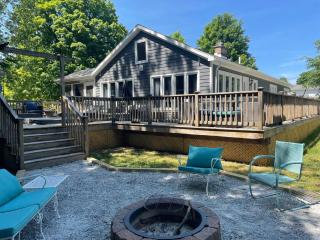 In Union Pier! By Beach with 5 bedrooms, jacuzzi, yard - Union Pier - 0