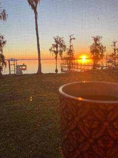 FLORIDA-Crescent Lake, Crescent City, Florida-Lake House with Dock-One week minimum stay- Close to Daytona, St Augustine and Orlando - Crescent City - 9
