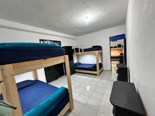 Suite para 15 personas cerca auto, MEX-QRO - Municipio Cuautitlán Izcalli - 1