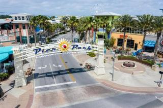 Calypso 202E Paradise at Calypso 4 chairs daily Gulf Front - Panama City Beach - 4