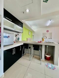 Private Studio Viana Court Service Apartment 5 - 1