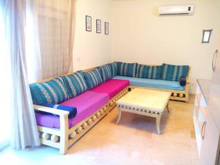 APPART Piscine au bord de la mer à Chott Meriem - 6