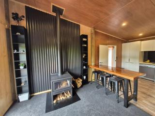 Modern Comfort in Collingwood - Brand New Holiday Home - Collingwood - 1
