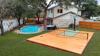 Luxury Escape Pool Sportscourt Games & Theater - 9