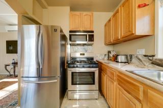 Spa and Beach Access Resort Condo in Tahoe Vista! - Tahoe Vista - 5