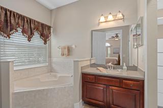 Mickeys Sunrise - Phenomenal 7BR Themed Rooms Home Theater Swingset SplashPad Gas BBQ - 2 miles to Disney - Orlando - 2