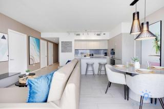 Luxury 1 Br Front Intracoastal View Balcony Pools - Hollywood - 1