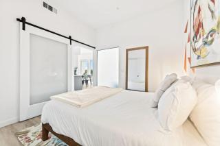 Sky loft with epic views of downtown LA - Los Angeles - 5