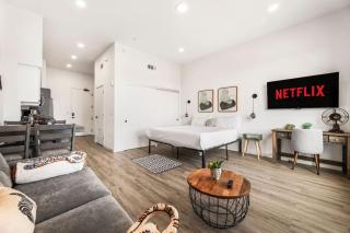 The City Loft Retreat - 1Mi to DTLA - Walk to Dodger Stadium - 1