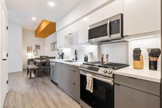 Modern Living in DTLA - Los Angeles - 2