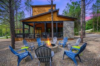 Rustic-Chic Cabin with Hot Tub Firepit & Games - Stephens Gap - 0