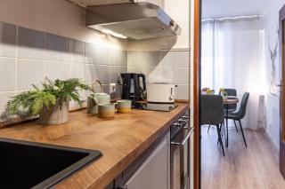 living TIMELESS- Black Forest Style mit Garten, Sauna und Pool für 2-4 Personen - Schönwald - 5