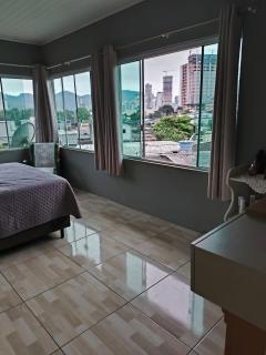 Linda casa 500 metros praia Itapema - Itapema - 0