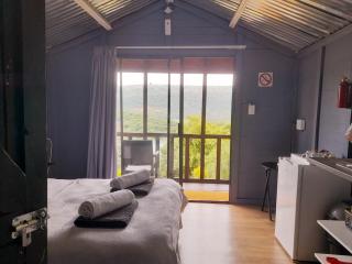 Entendeni Lodge SelfCatering - Inanda - 4