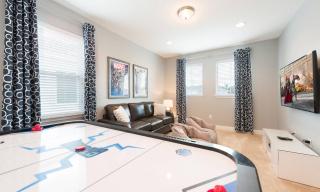 7412 MA - Stylish Home Near Parks - Orlando - 6