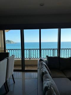 Las Gavias frente al mar - 9