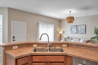 Beautiful home with a huge pool! - Apollo Beach - 1