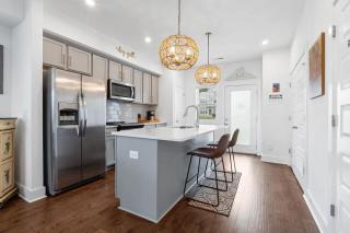 500 Creative Way, 26 Hbr - Madison - 8