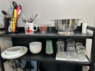 Studio, Beautiful & Convenient Downtown Devon - - 1