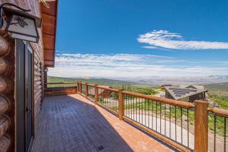 Ski and Ride Mountain Haus - Hot Tub, Fire Pit, Game Room & Deck - Mesa - 5