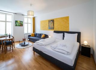 Stylish One Bedroom Apartment with Free Parking - Vienne - 0
