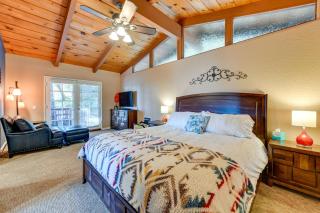 Stunning Idyllwild Home with Private Hot Tub and Decks - Idyllwild - 1