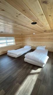063A Brand New Cozy Cabin with Loft & King bed near Grand Canyon South Rim - 4