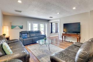 Family Stay with Pool Dock & Lanai in Tampa - Tampa - 5