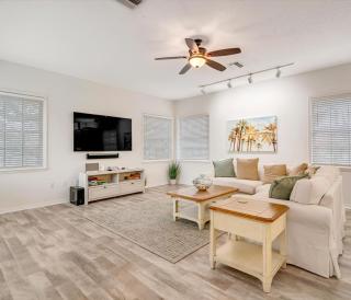 Siesta Key Marvel Pool SPA Deeded Beach Access - Sarasota - 8