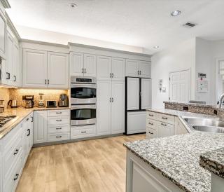 Siesta Key Marvel Pool SPA Deeded Beach Access - 7