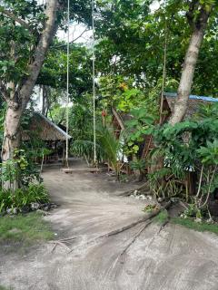 Georgia's Neverland Hostel - Isola di Malapascua - 1