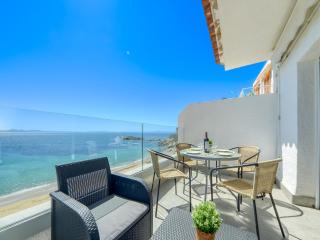 Beachfront Apartment in Platja Almadrava - 6