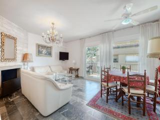 Apartment near Plataj De Roses Beach - Montjoys - 9