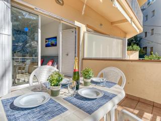 Apartment in Roses with Waterfront Views - 1