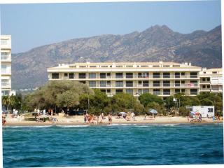 Apartment in Roses with Beachfront Views - 4